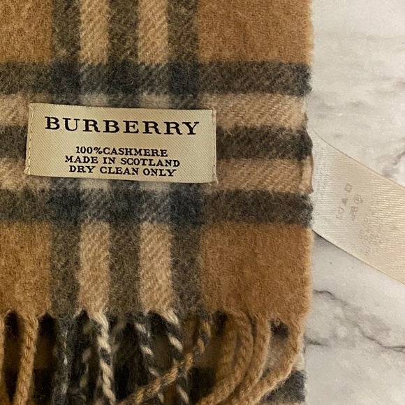 BURBERRY CASHMERE SCARF AUTHENTIC classic - Picture 2 of 3